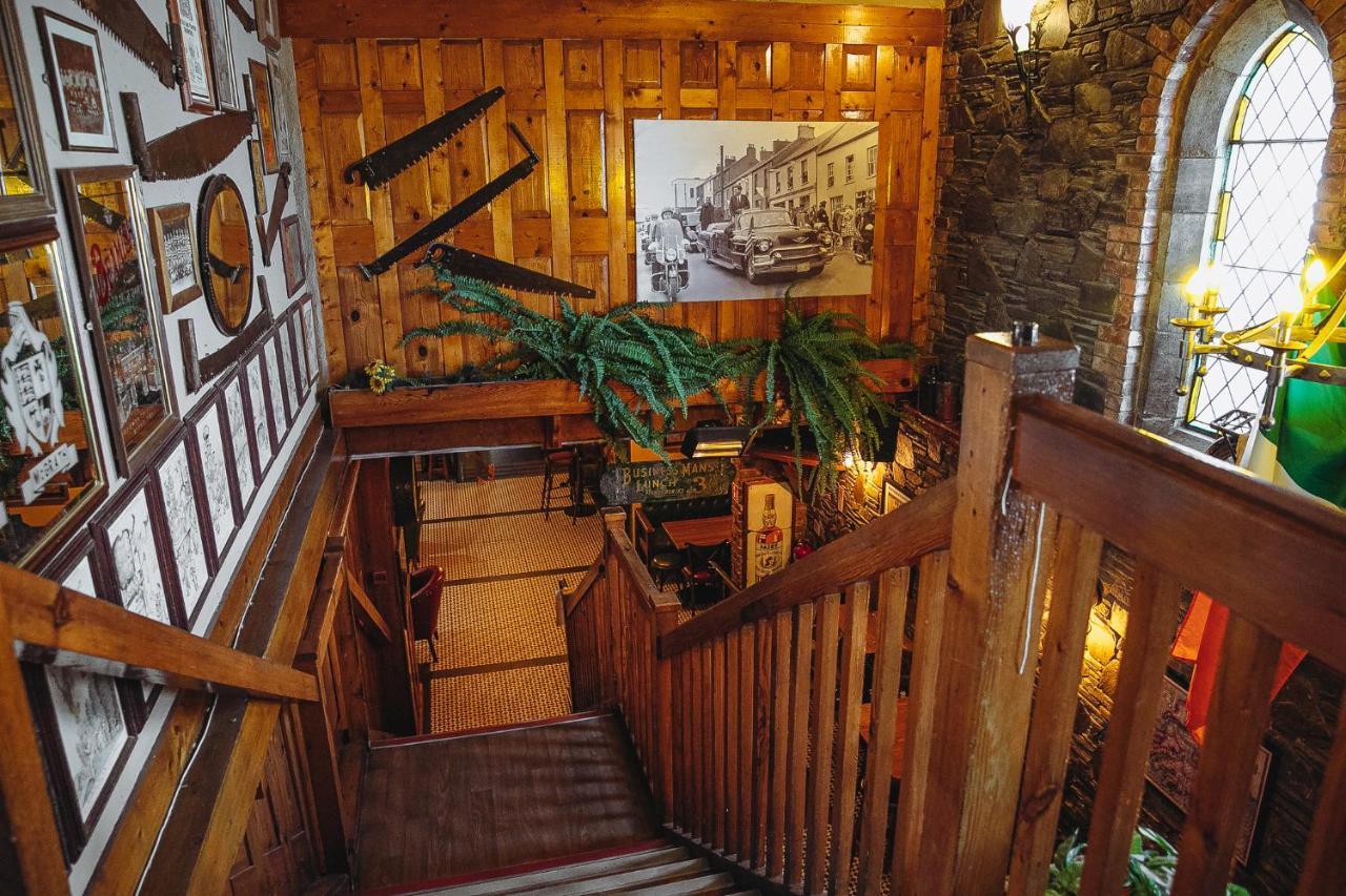 Muskerry Arms Bar And B&B