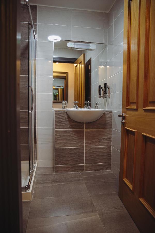 Muskerry Arms Bar And B&B 3*